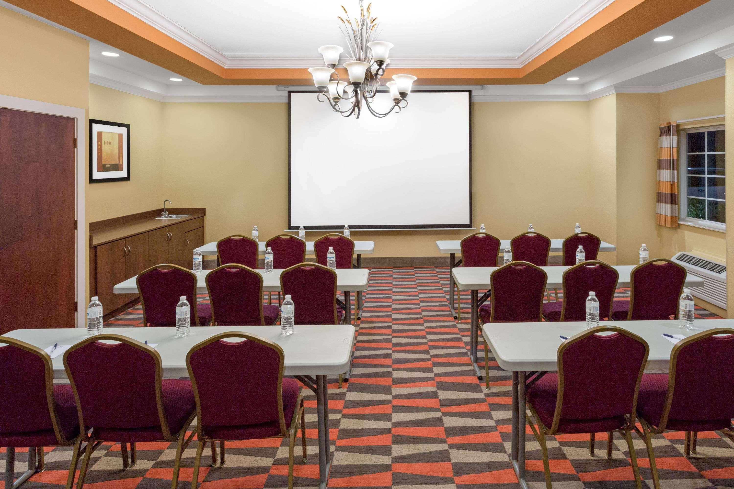 Microtel Inn & Suites By Wyndham University Medical Park Greenville Ngoại thất bức ảnh