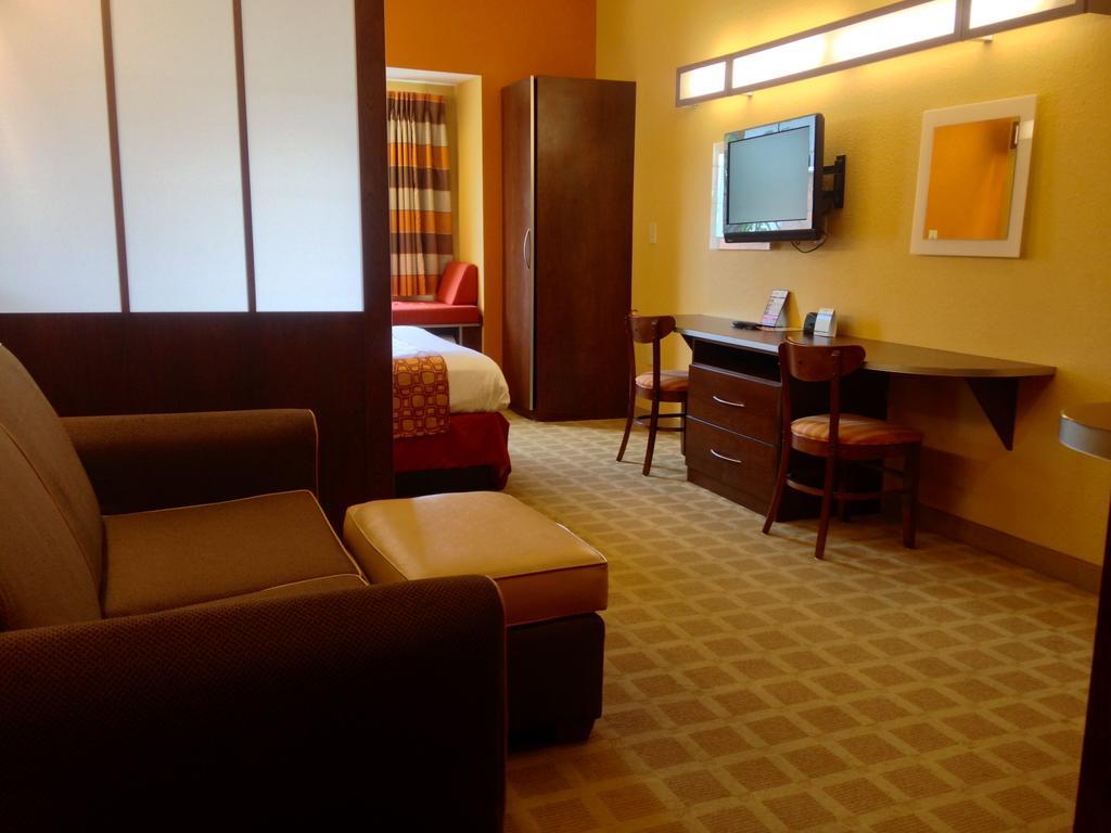 Microtel Inn & Suites By Wyndham University Medical Park Greenville Ngoại thất bức ảnh